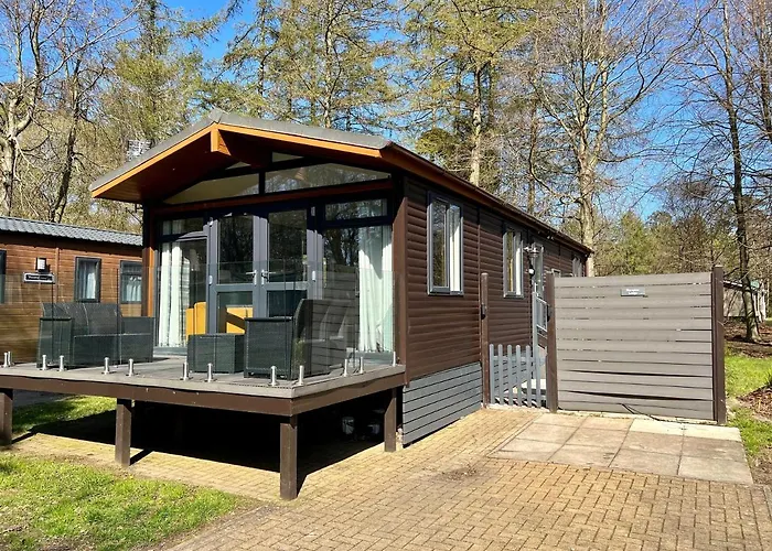Barnston Lodge