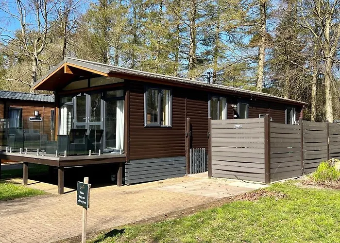 Barnston Lodge